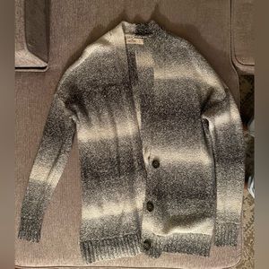 Hollister Cardigan